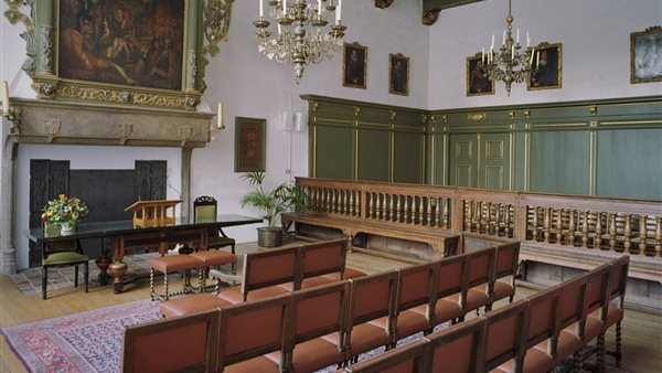 Het oude stadhuis Schepenzaal